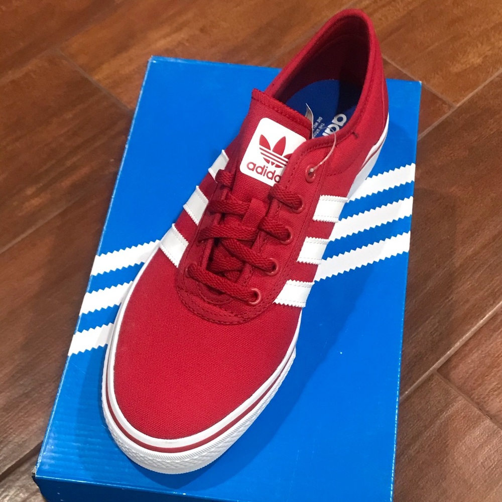 Adidas Sneakers